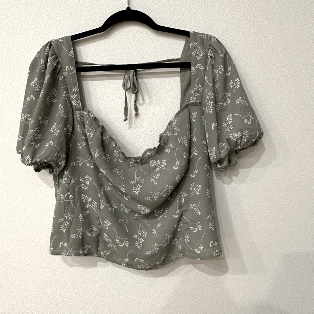 Abercrombie blouse size large